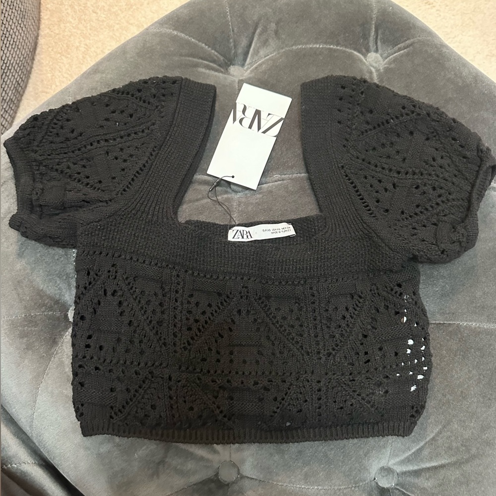 ZARA - Cropped Knit top - Size XS